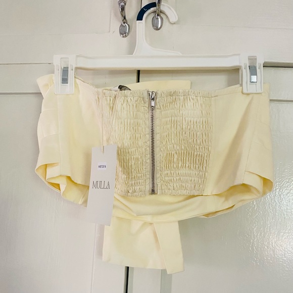 Mulla Los Angeles Ivory Bow Crop Top - Picture 3 of 9